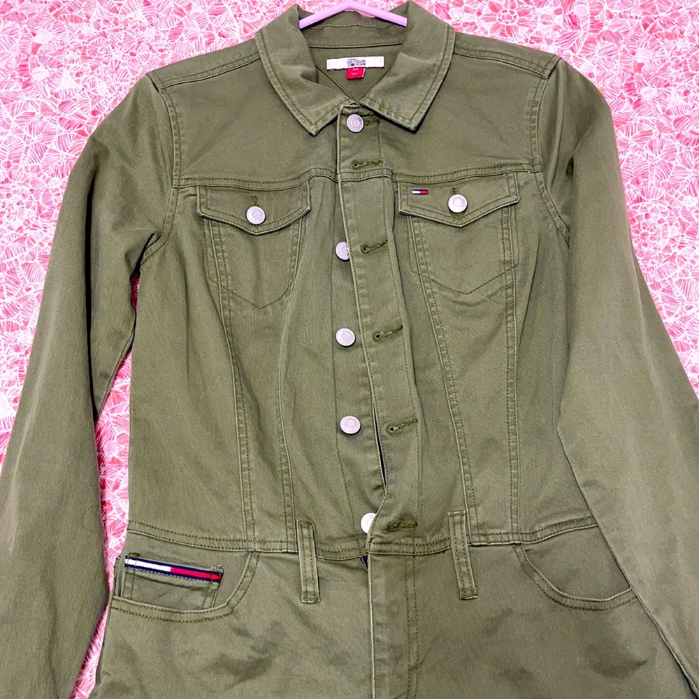 Tommy Hilfiger